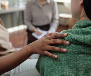 La Caf publie un guide dédié aux jeunes pour faciliter l’accès aux droits